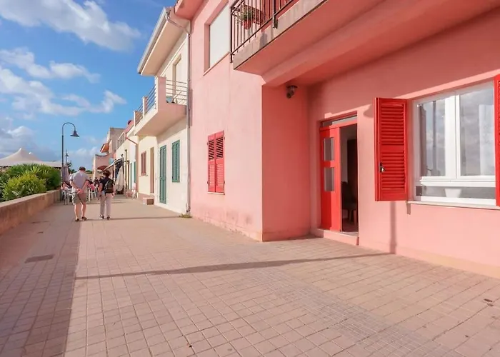 Casa Sul Lungomare Apartment *